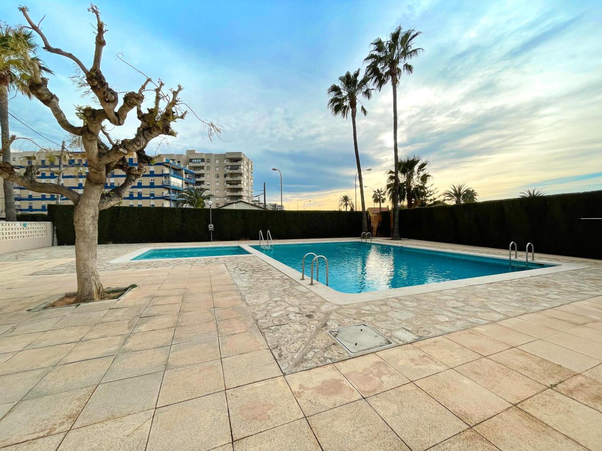 Apartamentos Benicassim 3000 Екстериор снимка