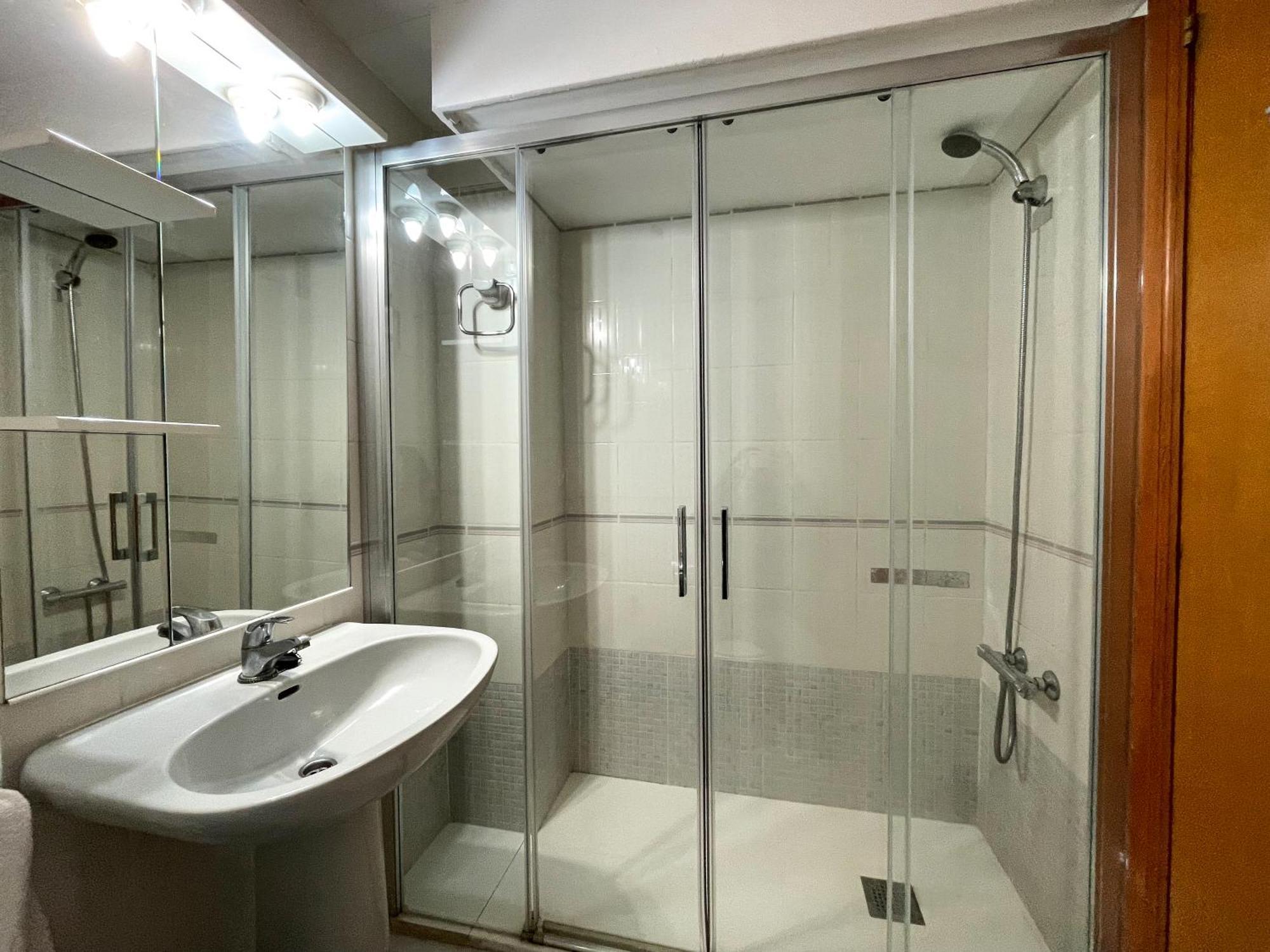 Apartamentos Benicassim 3000 Екстериор снимка