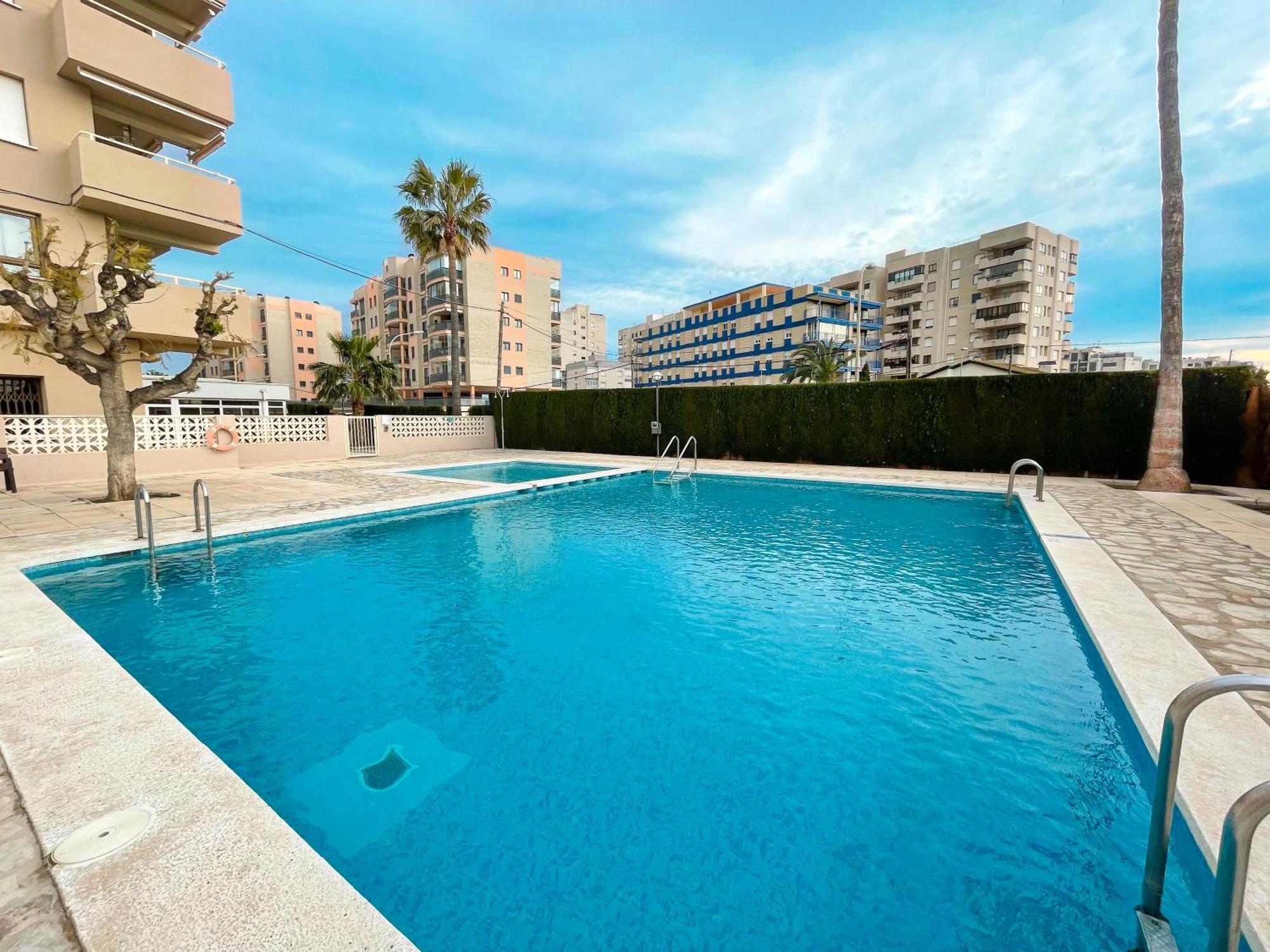 Apartamentos Benicassim 3000 Екстериор снимка